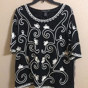 ❤️Lauren Michelle Woman Embroidered Shirt 1X